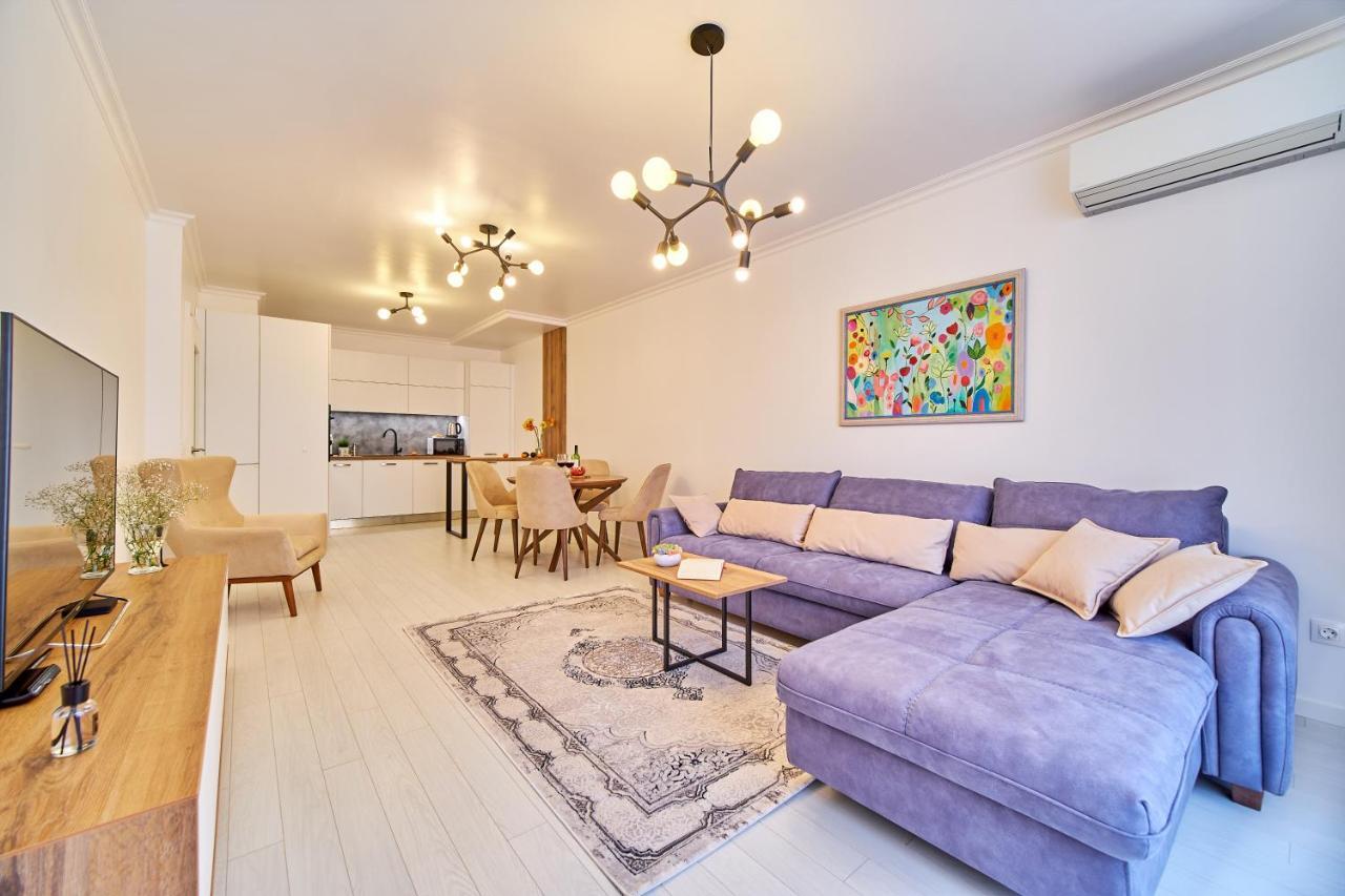 Premium Center Apartment In Grand Karavel Varna Exterior foto