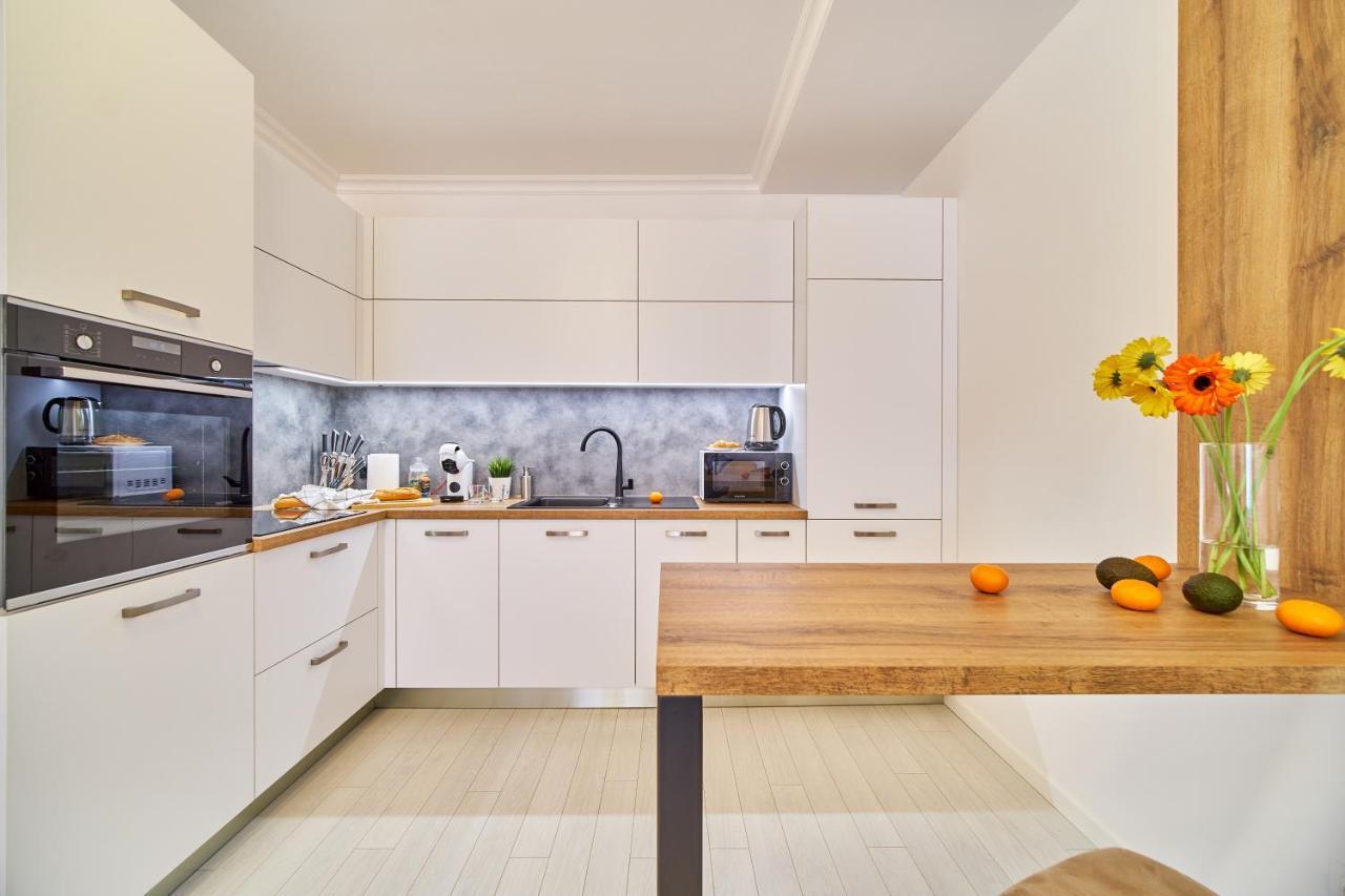 Premium Center Apartment In Grand Karavel Varna Exterior foto