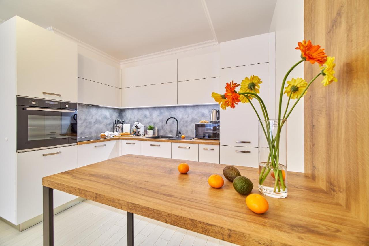 Premium Center Apartment In Grand Karavel Varna Exterior foto
