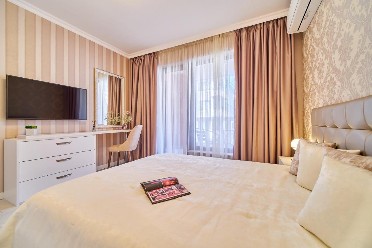 Premium Center Apartment In Grand Karavel Varna Exterior foto
